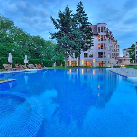 سينتس قسطنطين وهيلينا Purple Star Apartments المظهر الخارجي الصورة