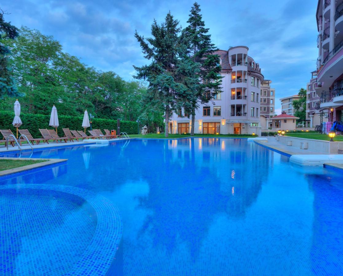 سينتس قسطنطين وهيلينا Purple Star Apartments المظهر الخارجي الصورة